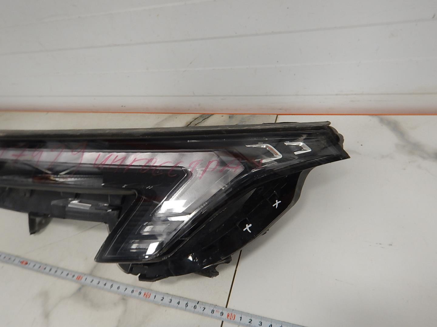 Фара дневного света левая (ходовые огни)