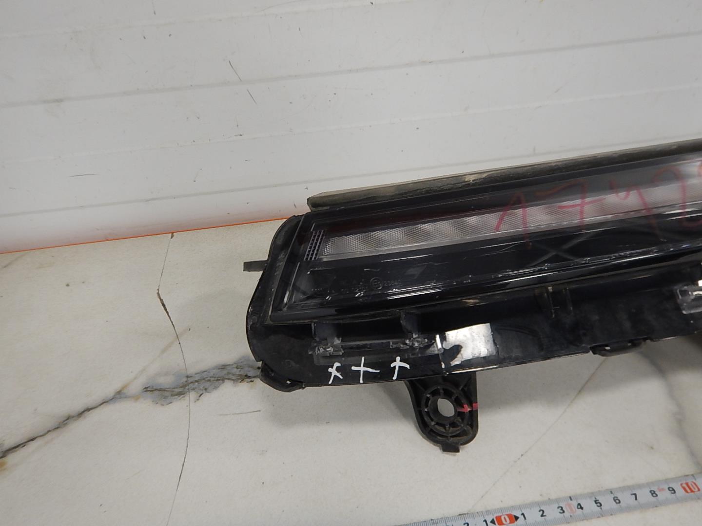 Фара дневного света левая (ходовые огни)