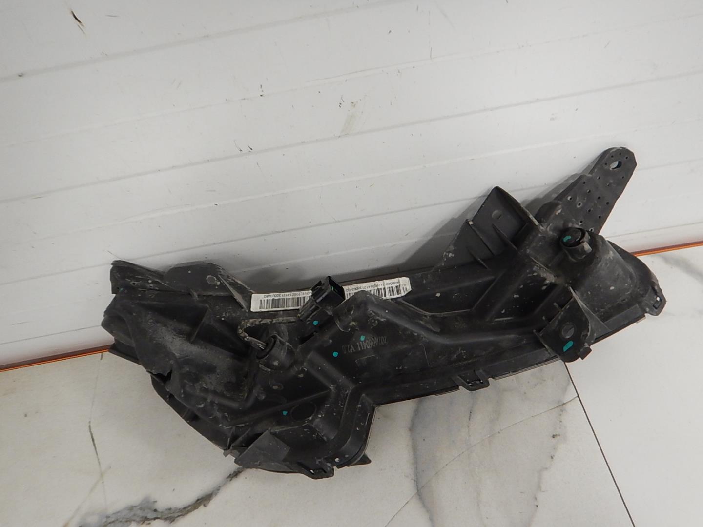 Фара дневного света левая (ходовые огни)