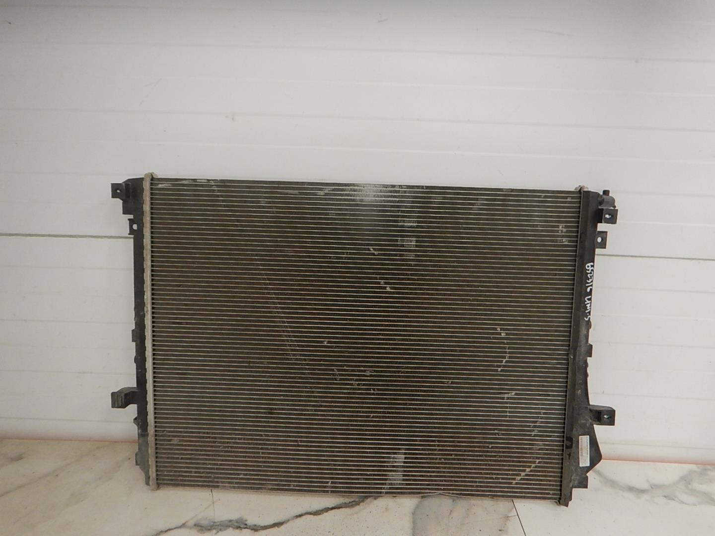 Радиатор охлаждения двигателя дополнительный