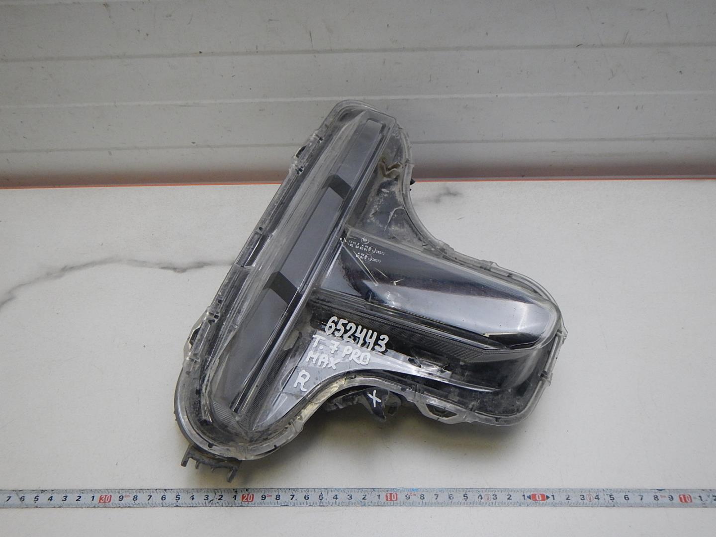 Фара дневного света правая (ходовые огни)