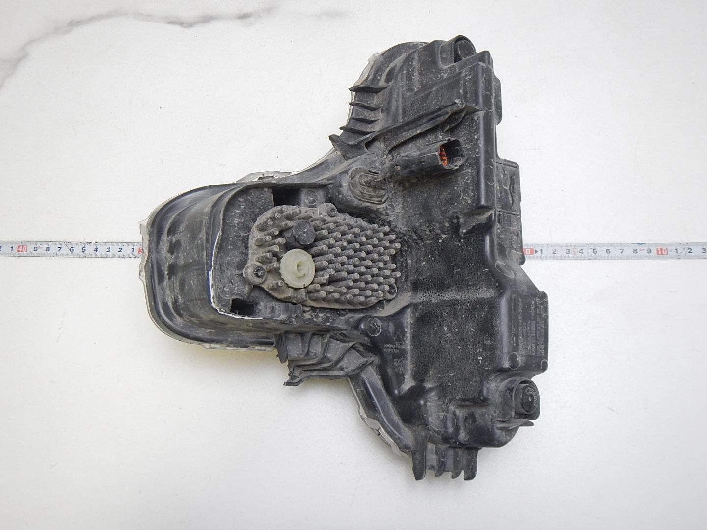 Фара дневного света правая (ходовые огни)