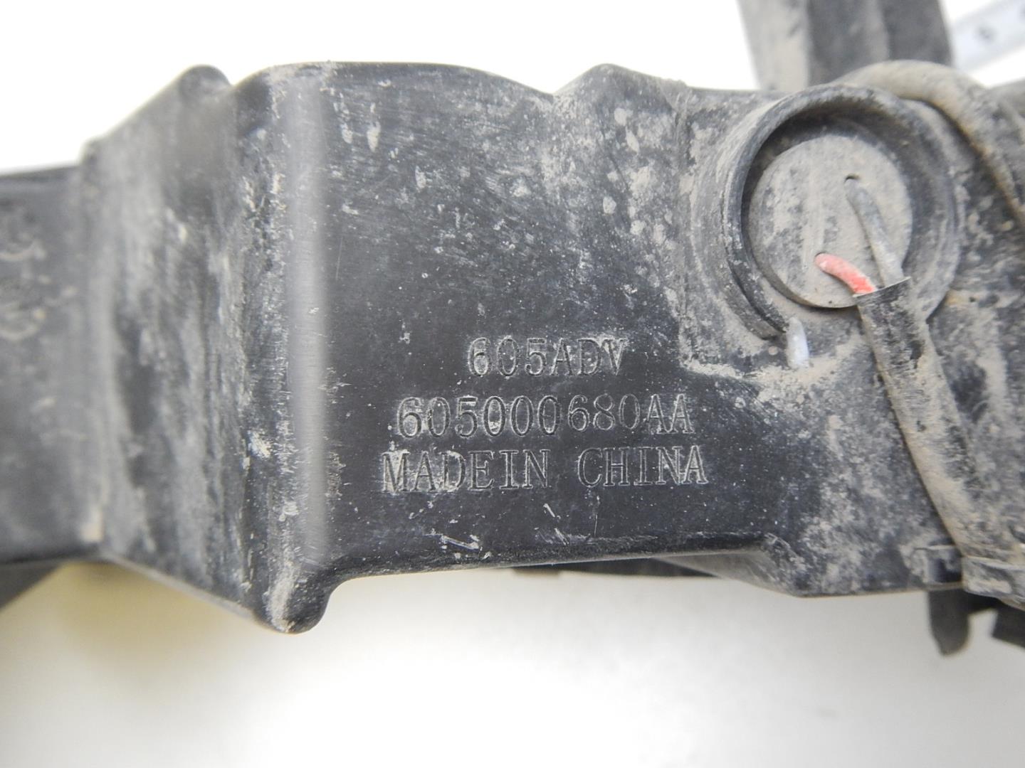 Фара противотуманная правая