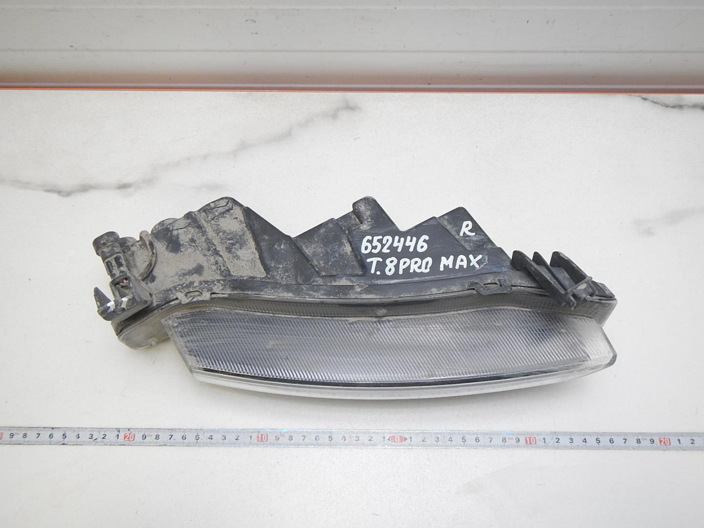 Фара противотуманная правая