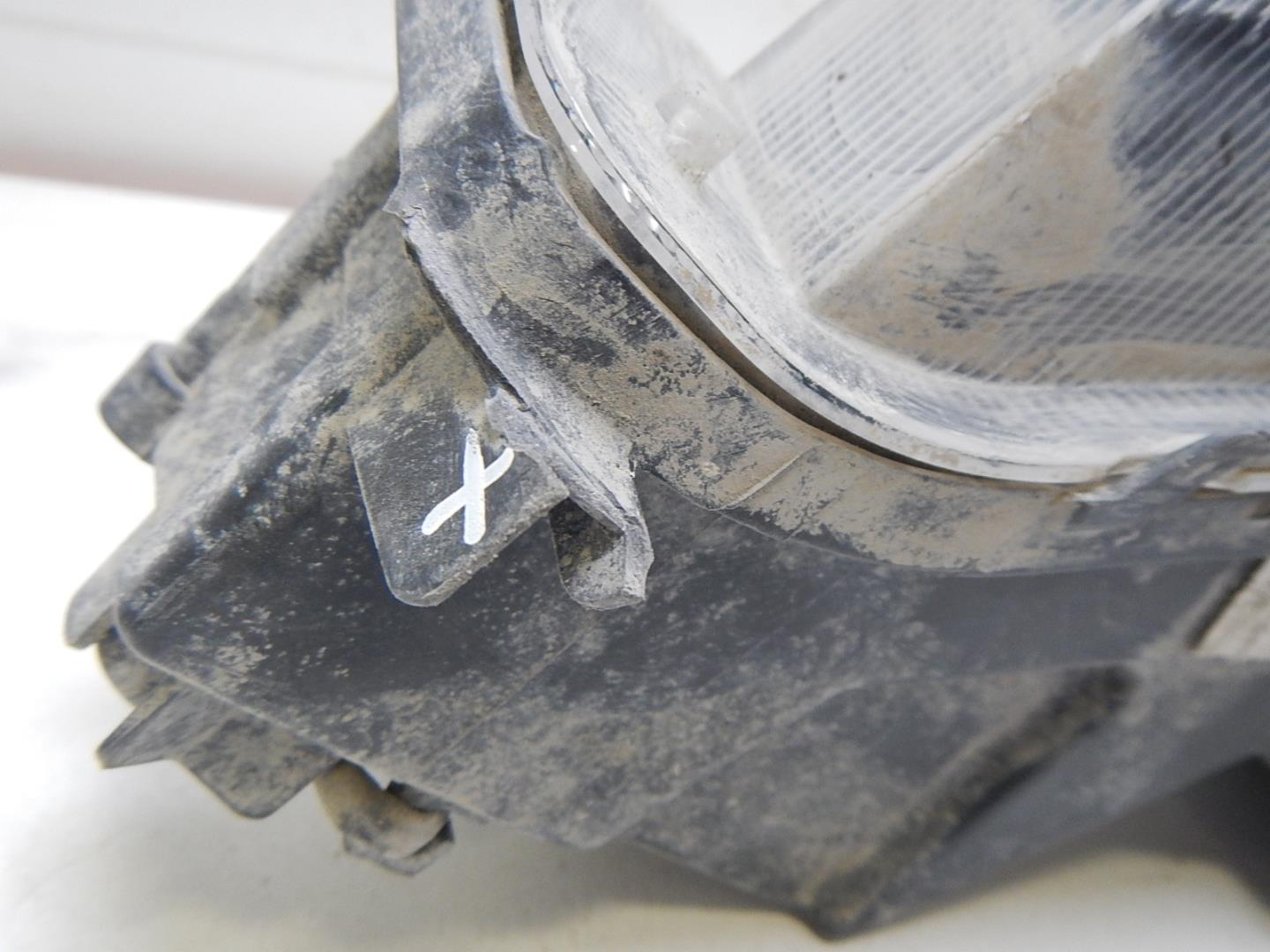 Фара противотуманная правая