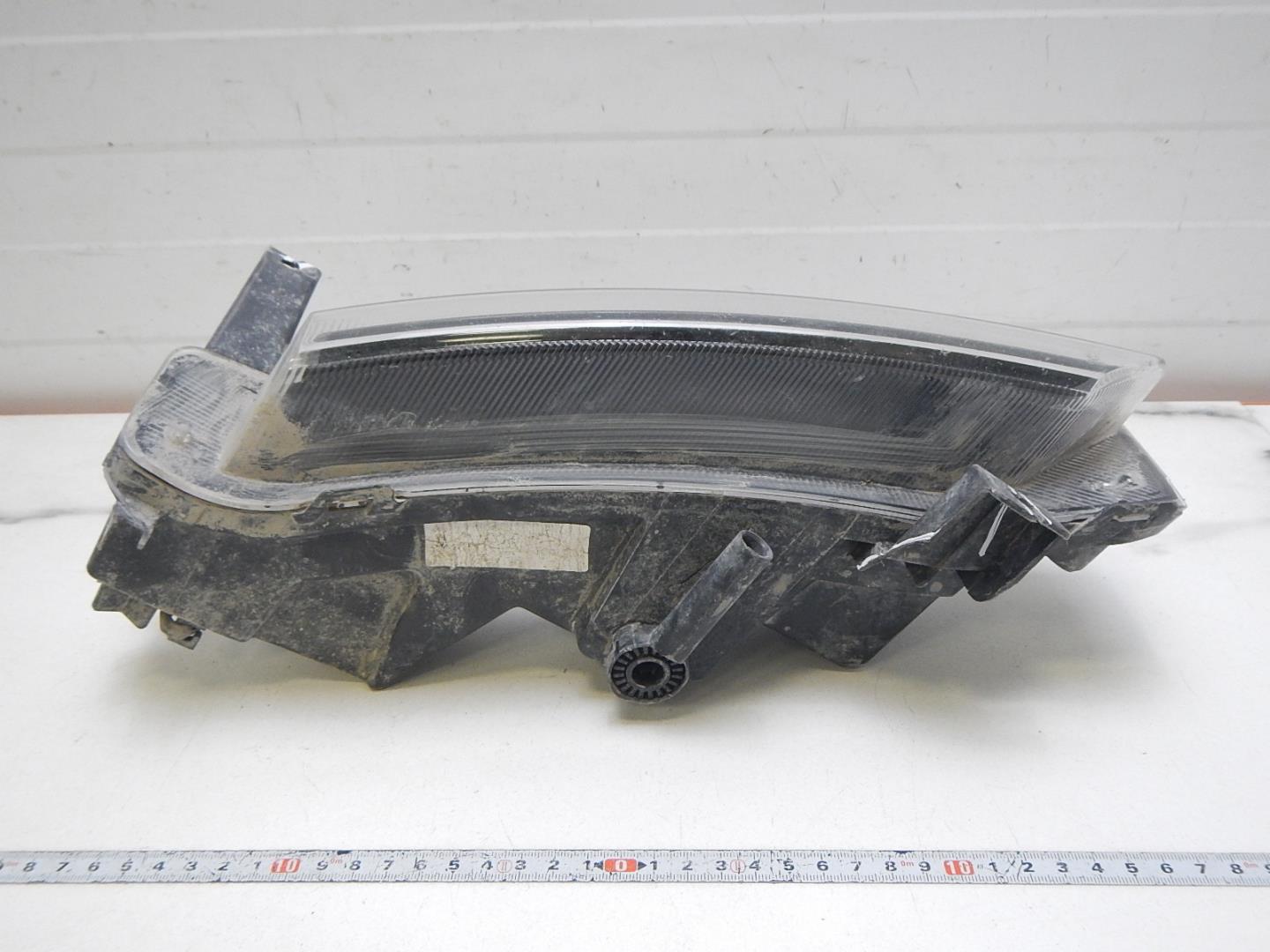 Фара противотуманная правая