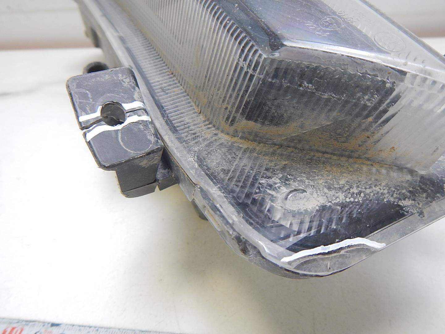 Фара противотуманная правая