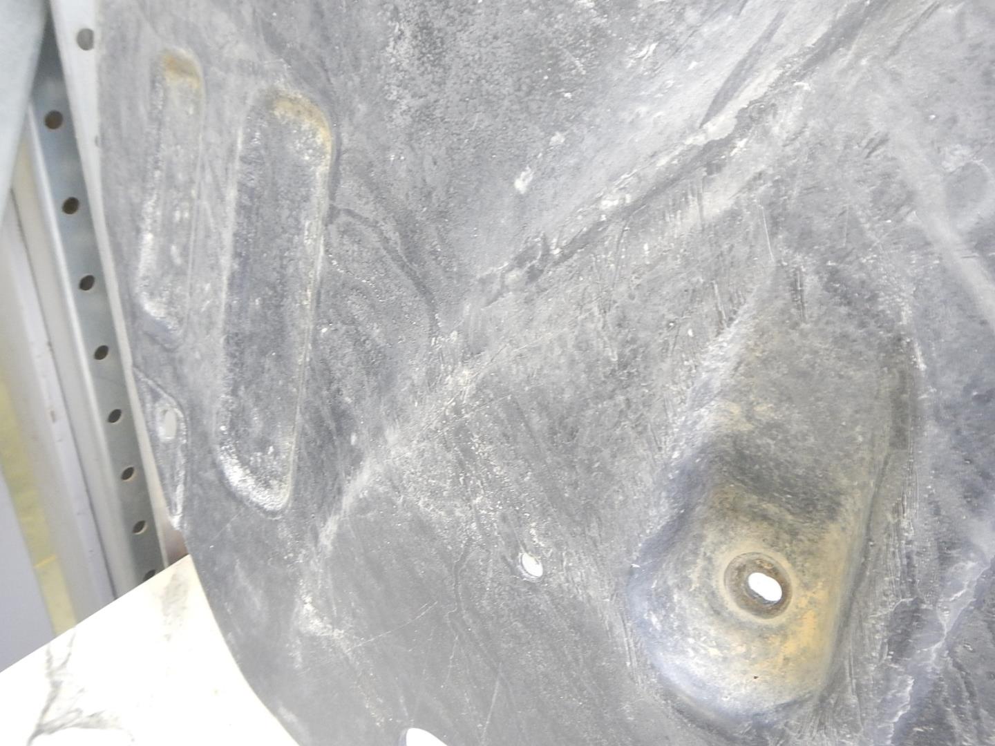 Пыльник двигателя