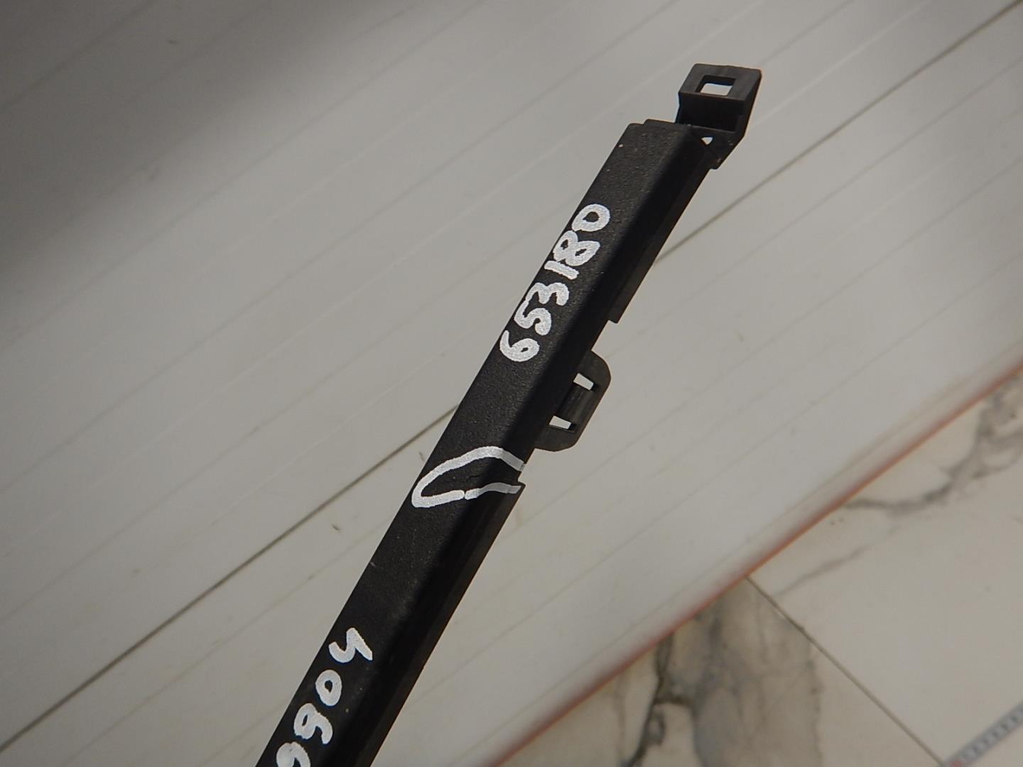 Молдинг заднего бампера