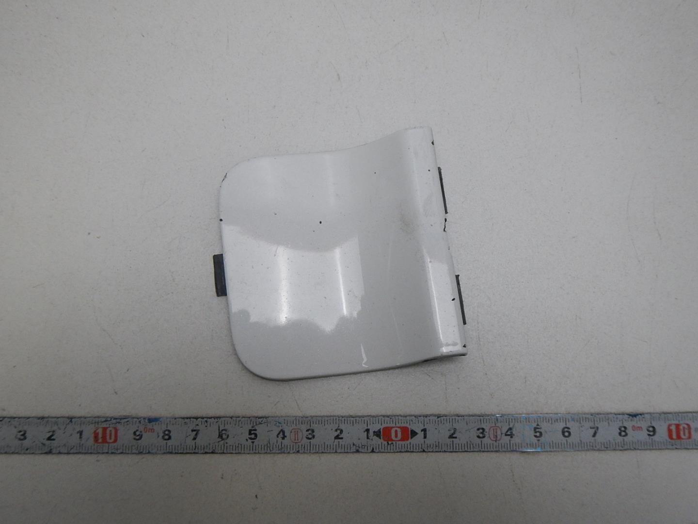 Заглушка буксировочного крюка