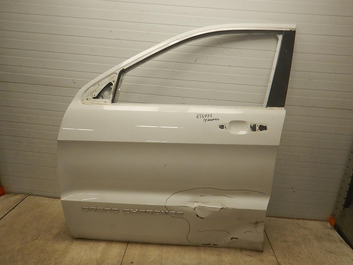 Дверь передняя левая