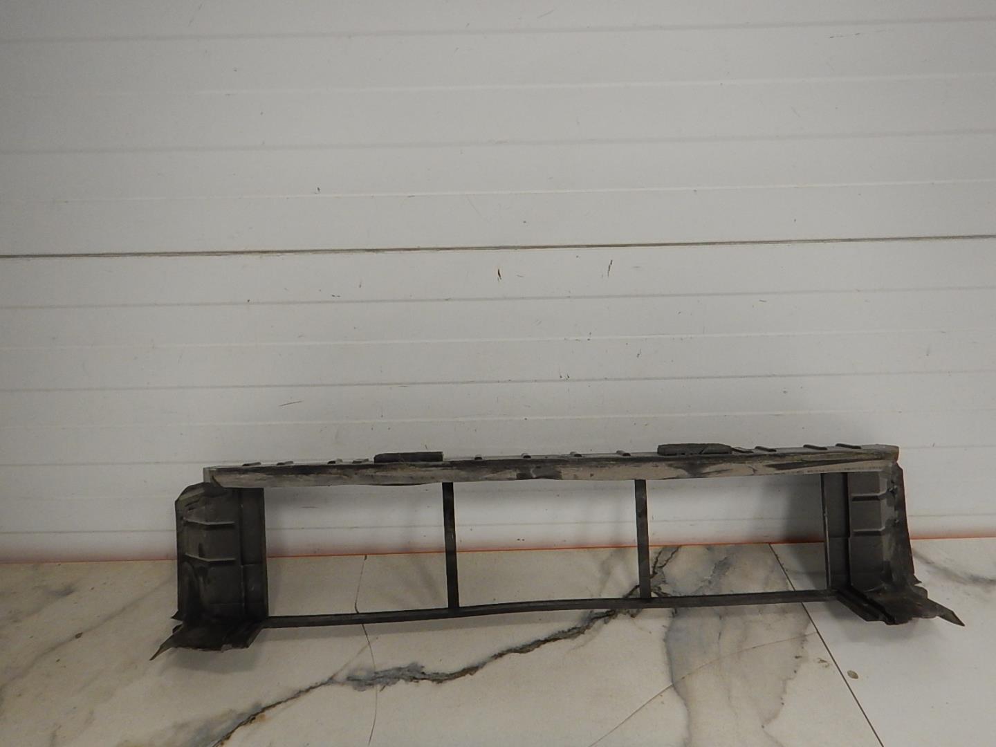 Воздуховод радиатора нижний