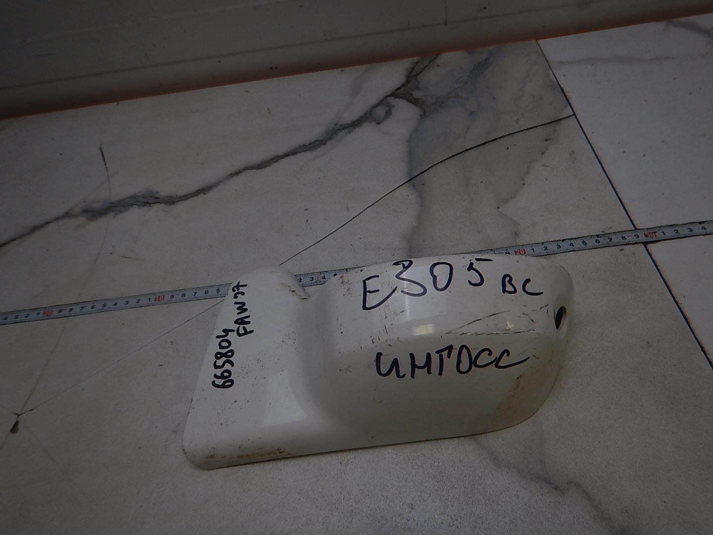 Накладка зеркала левого