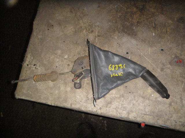 Рычаг стояночного тормоза