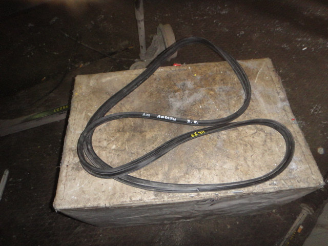 Уплотнитель багажника