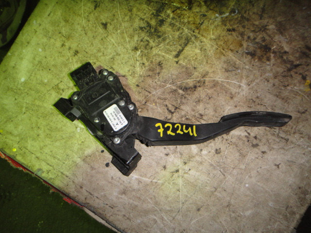 Педаль газа