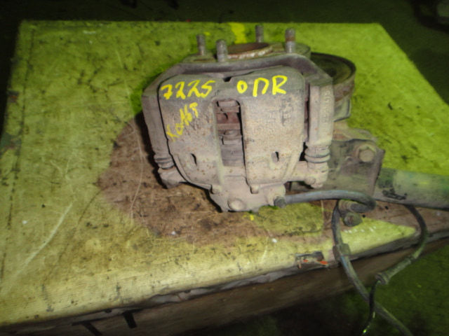 Суппорт передний правый