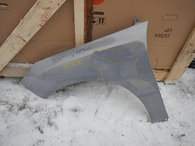 Крыло переднее левое