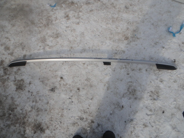 Рейлинг (релинг) левый (планка на крышу)