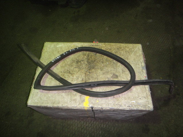 Уплотнитель двери