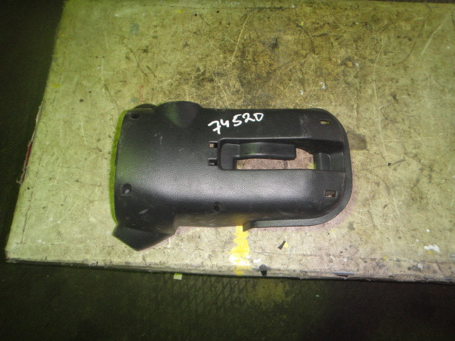 Кожух рулевой колонки