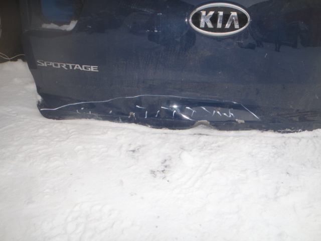 Дверь багажника