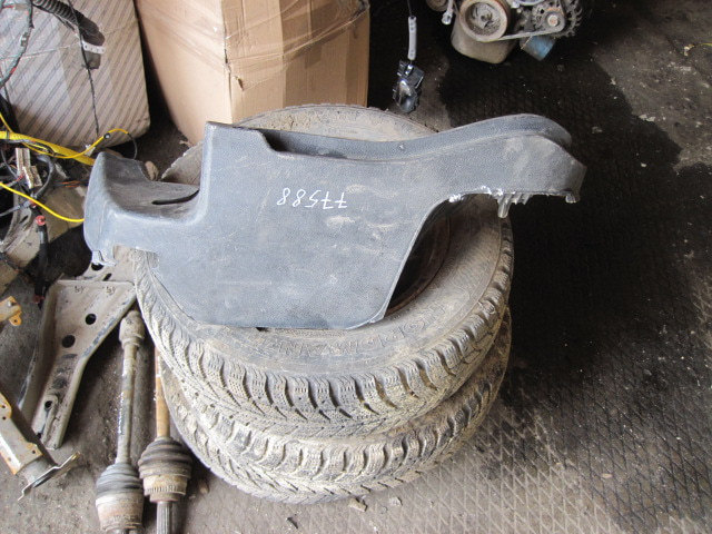 Обшивка багажника