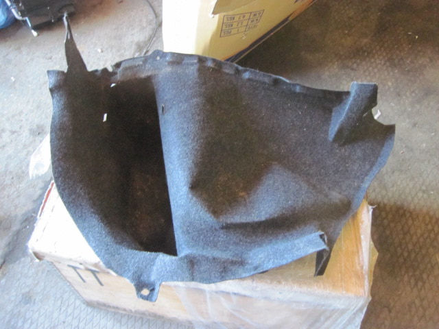 Обшивка багажника