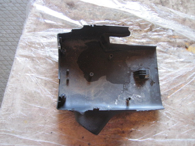 Кожух рулевой колонки