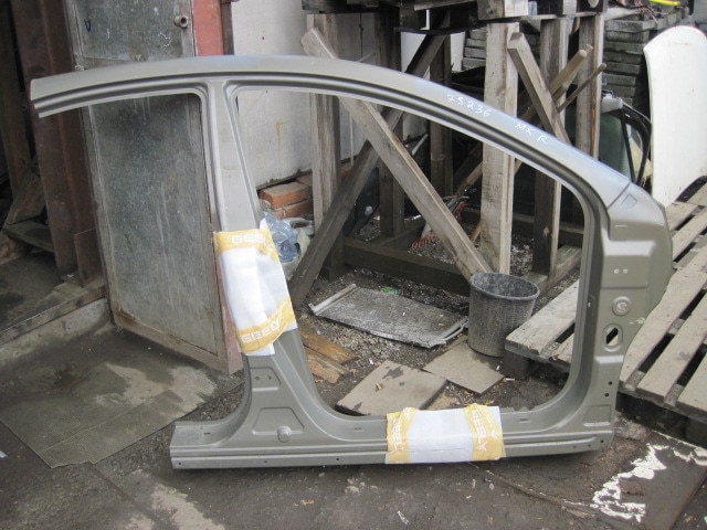 Кузовной элемент