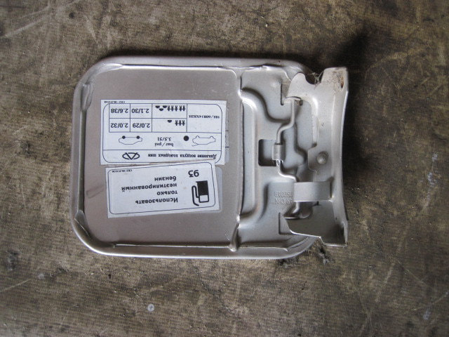 Лючок бензобака