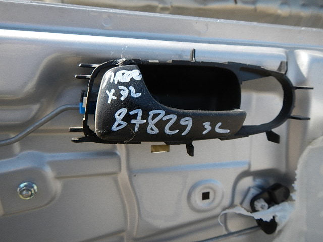 Ручка двери внутренняя левая