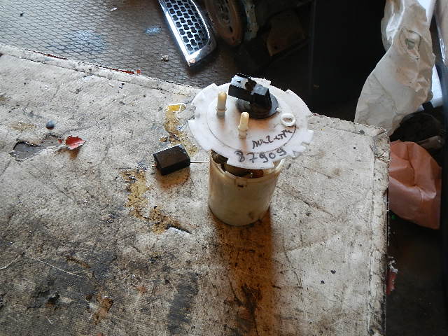 Насос топливный электрический