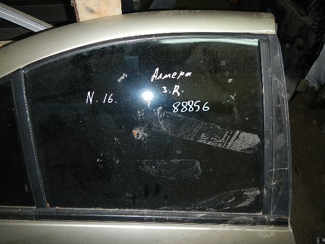 Стекло двери задней правой
