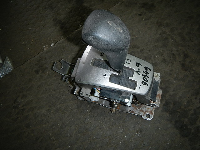 Кулиса МКПП / АКПП