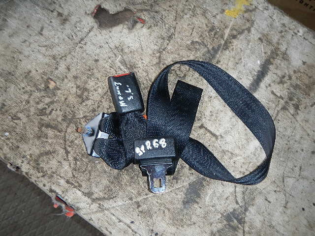 Ремень безопасности