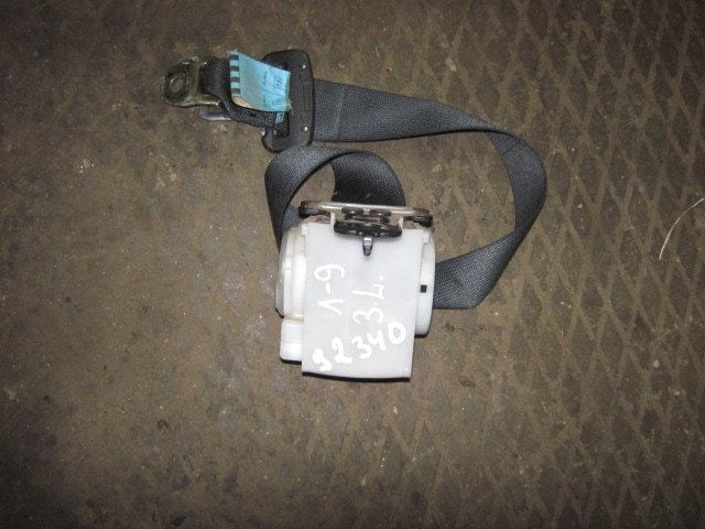 Ремень безопасности