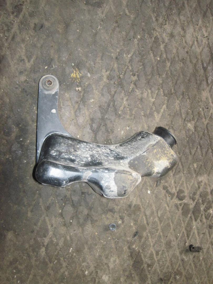 Резонатор воздушного фильтра