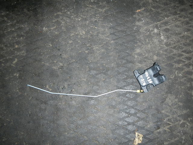 Замок багажника