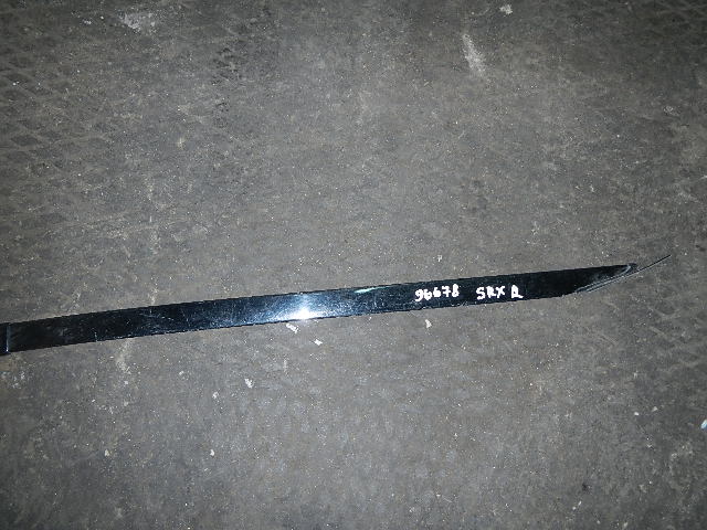 Молдинг лобового стекла