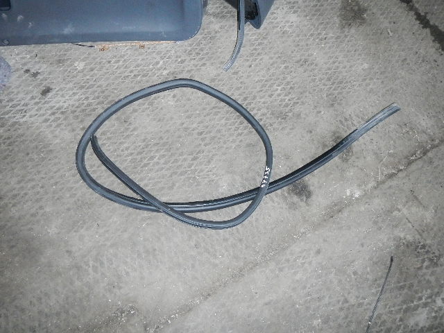 Уплотнитель двери