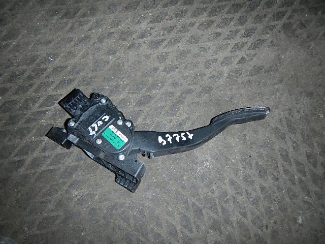 Педаль газа