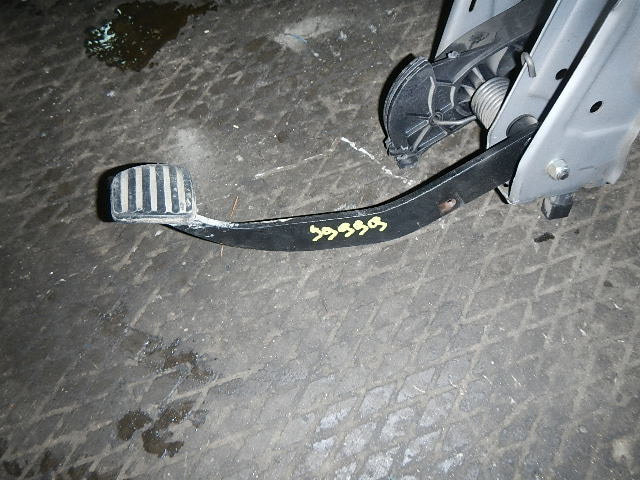 Педаль тормоза