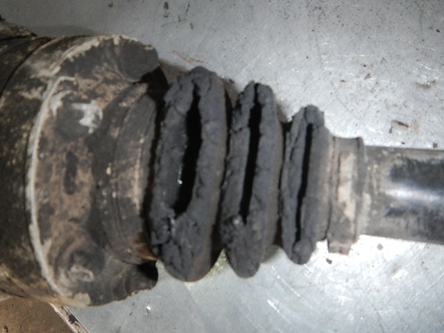 Полуось задняя левая