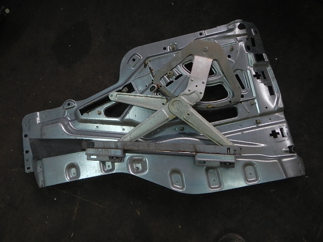 Стеклоподъемник электр. передний правый