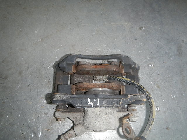 Суппорт передний левый