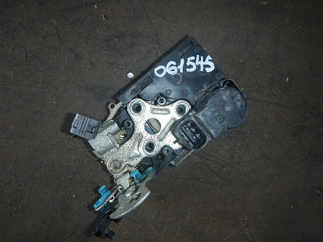 Замок двери задней правой