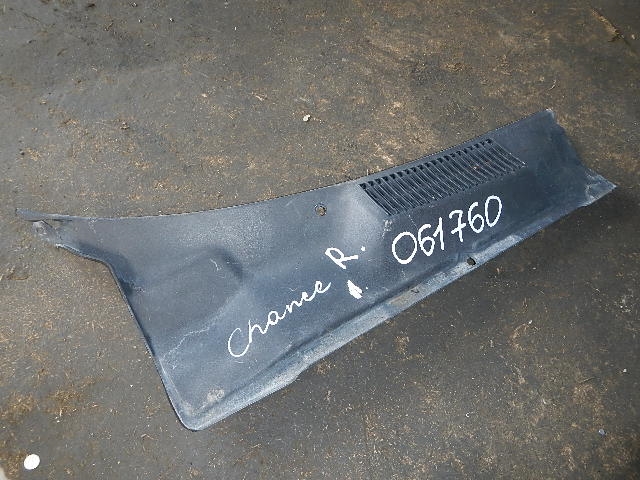 Решетка стеклоочистителей (Жабо)