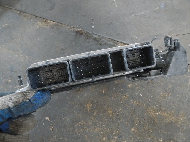 Блок управления двигателем