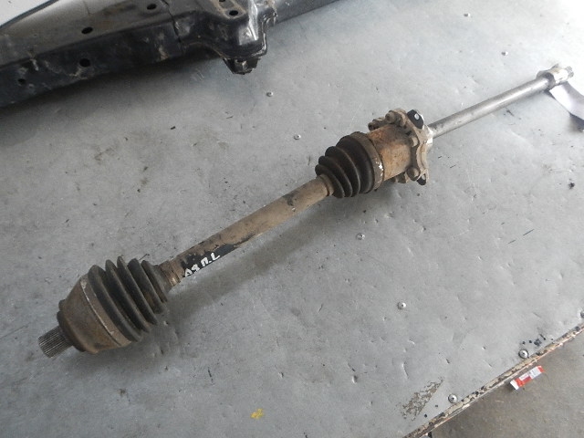 Полуось передняя левая